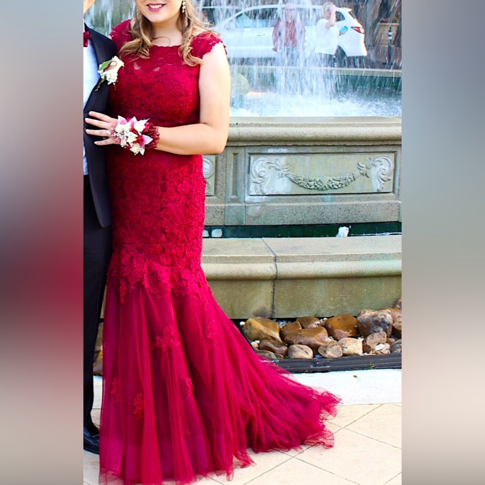 Dave and Johnny Formal Prom Dress